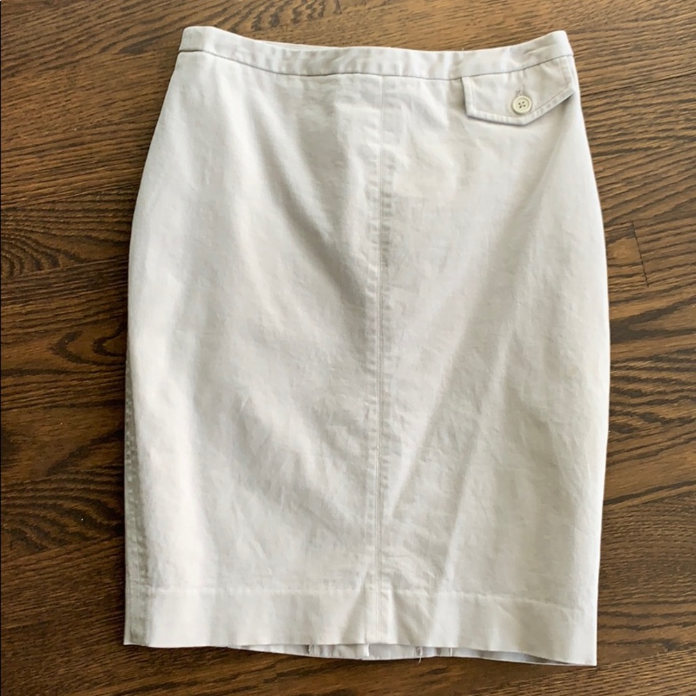 Grey pencil skirt
